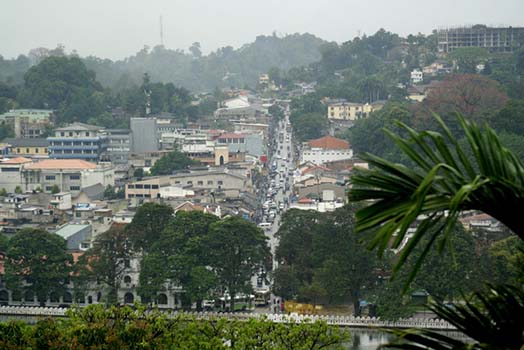 sri-lanka-kandy-city-centre-streets